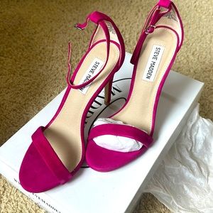 Steve Madden High heels New Never worn size 7 Hot Pink Faux Suede